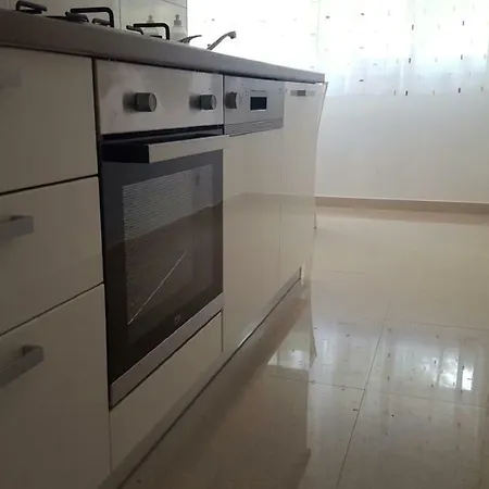 Comfy Sunny Ap. Free Parking Appartement