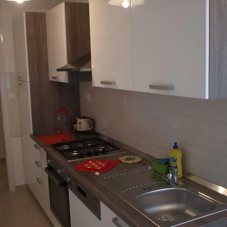Comfy Sunny Ap. Free Parking Appartement